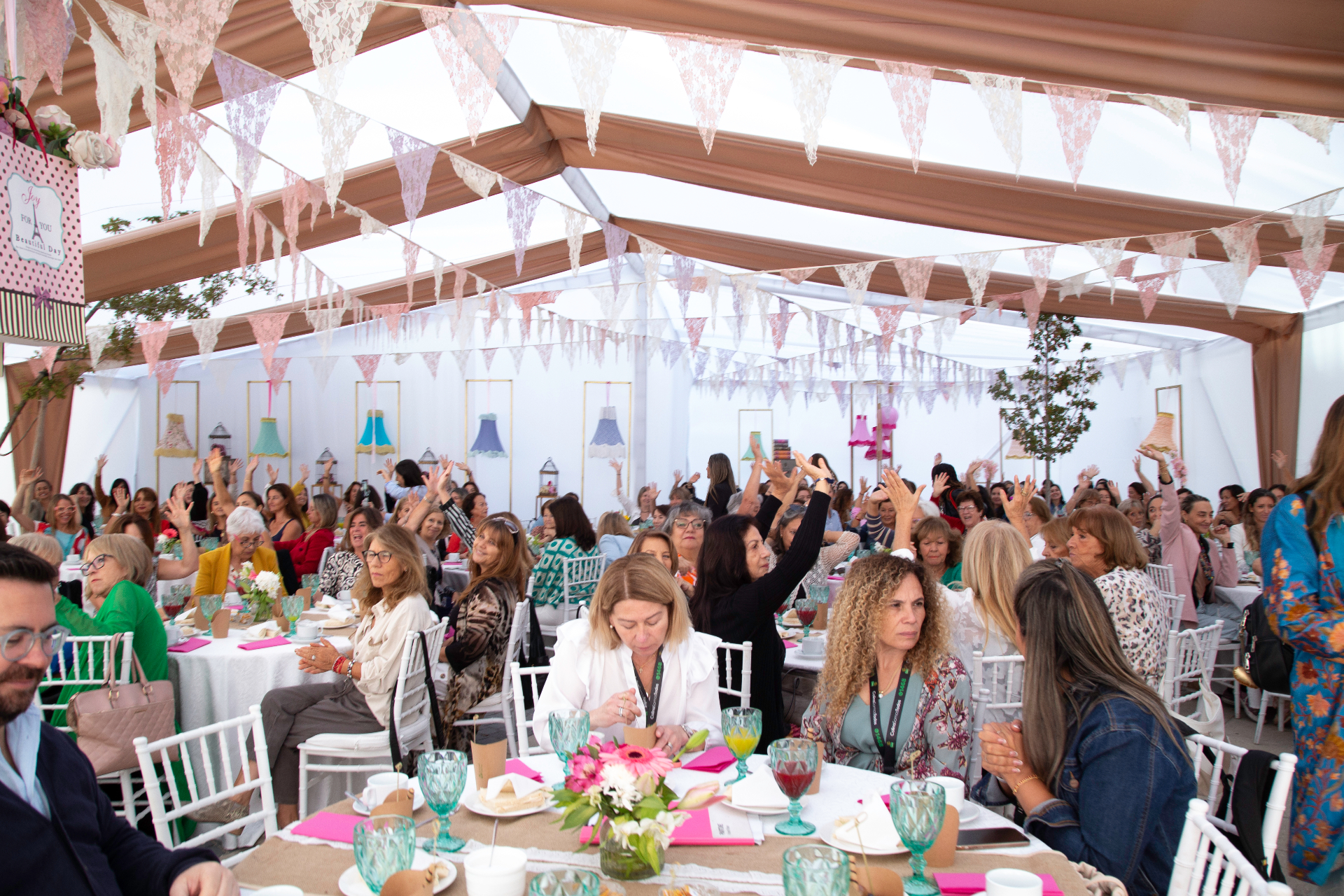 Evento masivo para colaboradoras